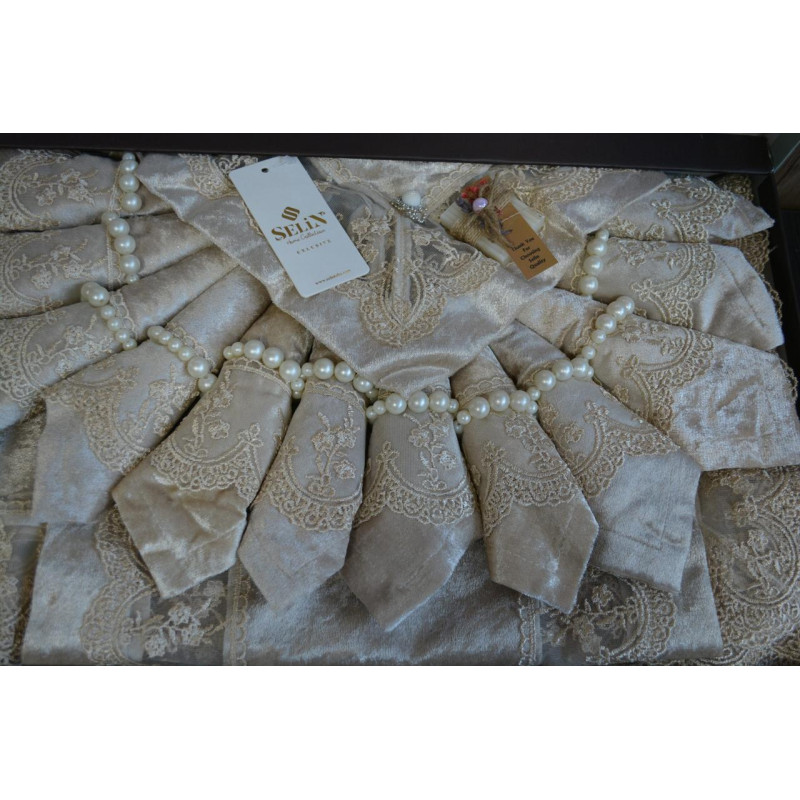 Велюровая скатерть с ранером Selin Aylin Set 160×220+12 салфеток Велюровая скатерть с ранером Selin Aylin Set 160×220+12 салфеток